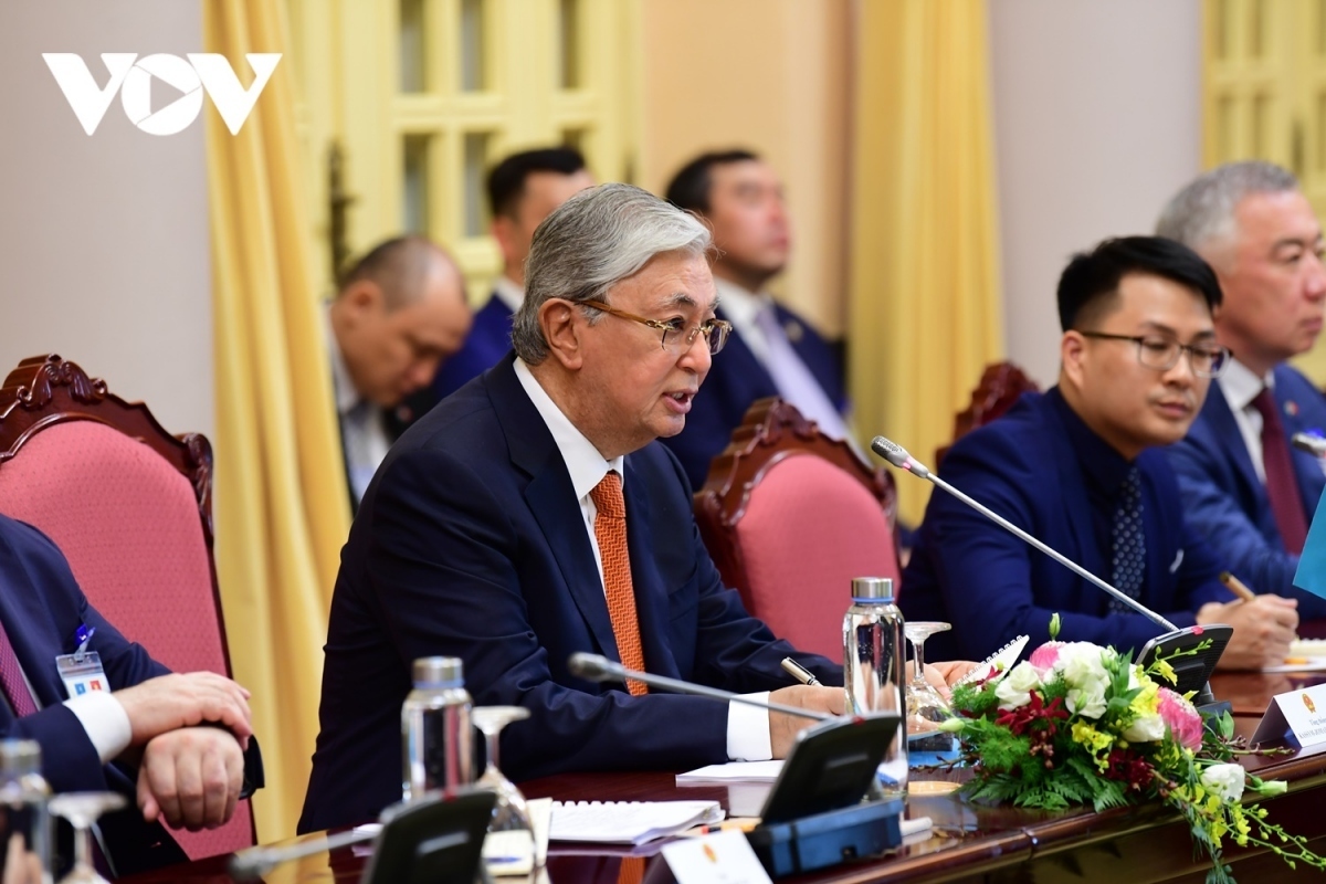 Kazakh President Kassym-Jomart Tokayev ends Vietnam visit